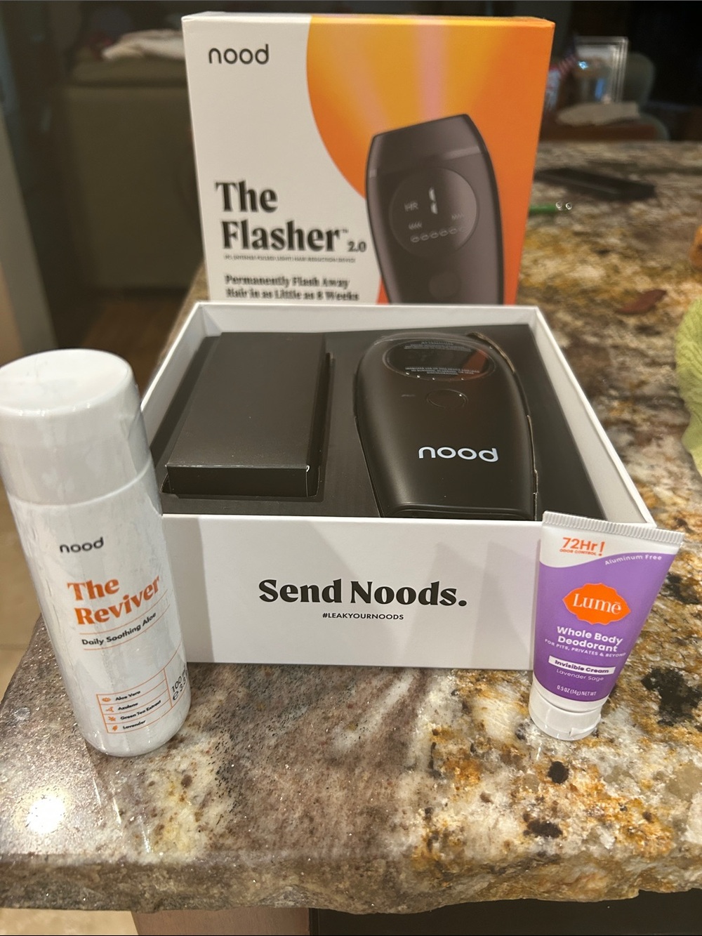 nood The Flasher 2.0 Black IPL Hair Removal Device – Black